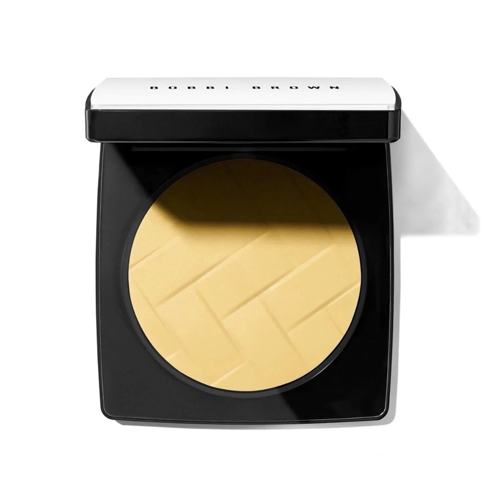 NIB BOBBI BROWN Vitamin Enriched Pressed Powder Compact YELLOW Full Size $55